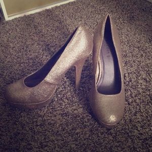 Sparkling Steve Madden Pumps